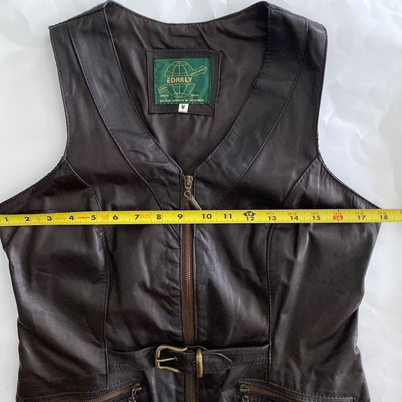 Beautiful Genuine Leather Vest - Picture 12 of 13